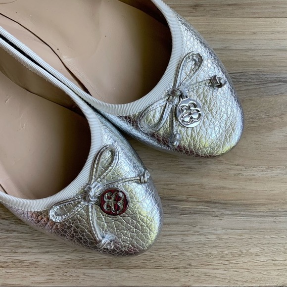 ANDREW STEVENS Cara Silver Leather Ballet Flats Women's Size 7 - Picture 2 of 7
